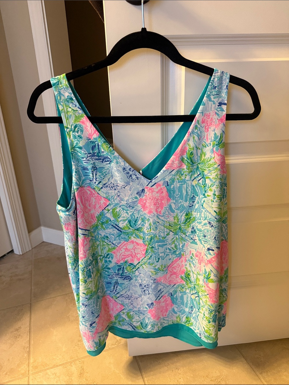 NWOT Lilly Pulitzer size medium florin top